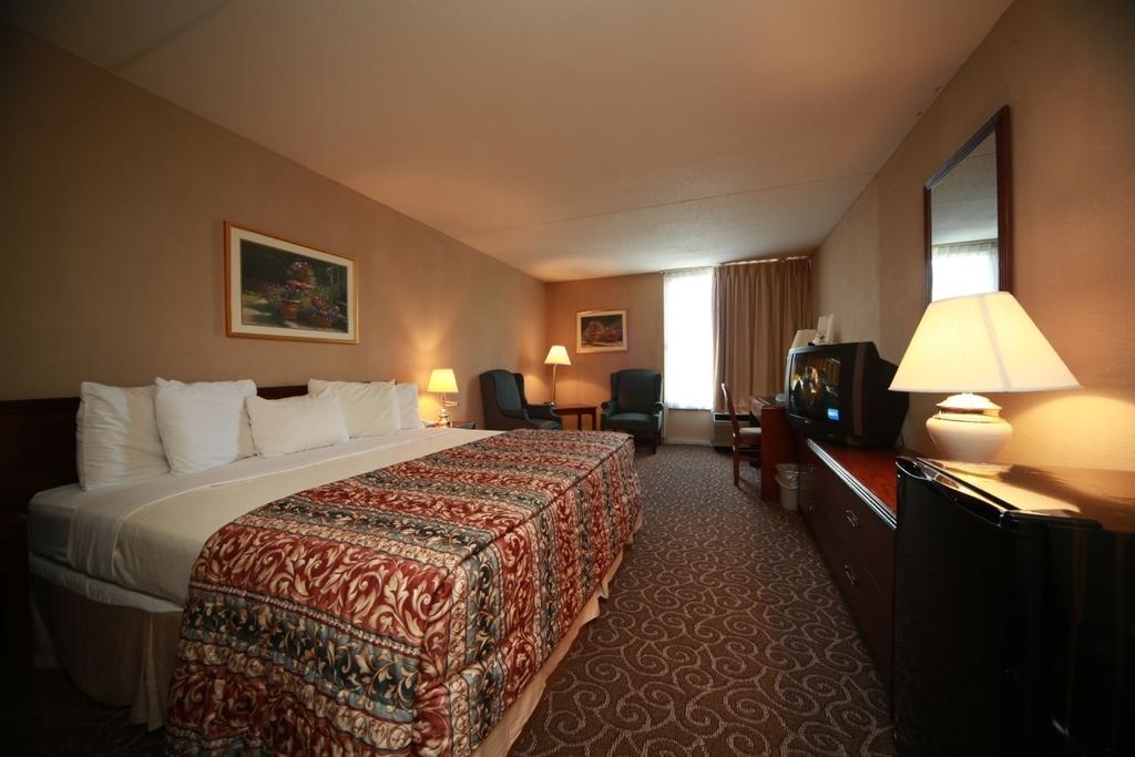 Boarders Inn And Suites - Marion 마리온 객실 사진
